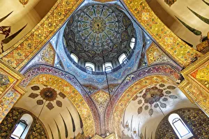 Cupola and interior, Echmiadzin Cathedral, Vatican of the Armenian Apostolic Church Cupola and interior, Echmiadzin Cathedral, Vatican of the Armenian Apostolic Church