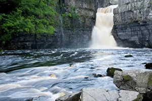 High Force, England's biggest waterfall, on the River Tees near the village of Middleton-in-Teesdale, County Durham, England, United High Force, England's biggest waterfall, on the River Tees near the village of Middleton-in-Teesdale, County Durham, England, United