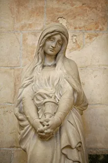 Mary Magdalene statue in Vezelay Basilica, UNESCO World Heritage Site, Vezelay Mary Magdalene statue in Vezelay Basilica, UNESCO World Heritage Site, Vezelay