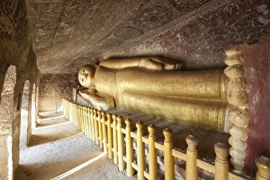 Reclining Buddha and murals in carved out cave, Hpo Win Daung (Buddha cave-niche complex) Reclining Buddha and murals in carved out cave, Hpo Win Daung (Buddha cave-niche complex)
