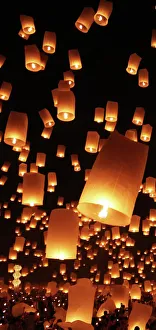 Sky lanterns at the Yee Peng Sansai, Loy Krathong, Floating Lantern Ceremony, Chiang Mai Sky lanterns at the Yee Peng Sansai, Loy Krathong, Floating Lantern Ceremony, Chiang Mai
