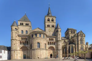 St. Peters Cathedral with Liebfrauenkirche, UNESCO World Heritage Site, Trier St. Peters Cathedral with Liebfrauenkirche, UNESCO World Heritage Site, Trier