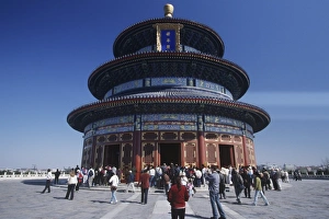China, Beijing, Tourists at the Hall of Prayer for Good Harvests at Imperial Sacrificial China, Beijing, Tourists at the Hall of Prayer for Good Harvests at Imperial Sacrificial