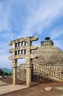 India - Madhya Pradesh - Buddhist Monuments at Sanchi, Stupa 3, gateway (2nd Century BC) India - Madhya Pradesh - Buddhist Monuments at Sanchi, Stupa 3, gateway (2nd Century BC)