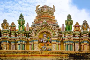 Deity Sculptures of the Sri Big Bull (Nandhi) Temple in Dodda Ganeshana Gudi Complex Deity Sculptures of the Sri Big Bull (Nandhi) Temple in Dodda Ganeshana Gudi Complex