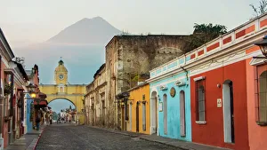 Agua Volcano and Arco de Santa Catalina (Santa Catalina Arch) in Antigua Guatemala Agua Volcano and Arco de Santa Catalina (Santa Catalina Arch) in Antigua Guatemala