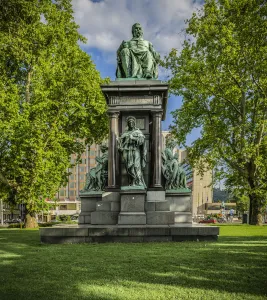 Frerenz Deak monument, Budapest Frerenz Deak monument, Budapest