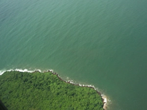 <b class=qtipBold><figcaption>Goa as seen from the sky</figcaption></b><br>Renowned for its beaches, places of worship and world heritage architecture, Goa is visited by large numbers of international and domestic tourists each year. It also has rich flora and fauna, owing to its location on the Western Ghats range, which is classified as a biodiversity hotspot. Goa as seen from the sky