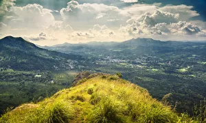 <b class=qtipBold><figcaption>Gudalur from Needle rock view point</figcaption></b><br>Gudalur town in the distance from Needle rock view point, in Nilgiris near Ooty (Udagamandalam), Tamilnadu, India. Gudalur from Needle rock view point