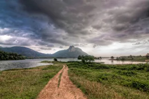 <b class=qtipBold><figcaption>Hidden lake Kanjirapuzha</figcaption></b><br>One of the many hidden lakes surrounding Silent Valley, the last undisturbed rain forest in WEstern Ghat, India. Hidden lake Kanjirapuzha
