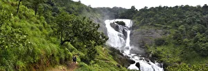 <b class=qtipBold><figcaption>Mallalli Falls - Panoramic View</figcaption></b><br>Mallalli Falls situated deep in the western ghats forest, approximately 60km from coorg main town, we need to trek final 2km to reach the falls. It is one of the beautiful and lonely falls i've visited. Mallalli Falls - Panoramic View