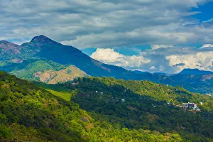 <b class=qtipBold><figcaption>Mountains in Kerala</figcaption></b><br>Landscape around Munnar in Kerala, South India. These peaks are the part of the Western Ghats mountain-range.<br><em>© © 2015 Peter Zelei</em> Mountains in Kerala