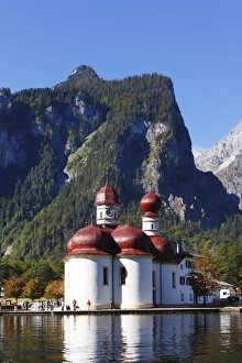 St. Bartholomae pilgrimage church, Lake Koenigssee, Nationalpark Berchtesgaden national St. Bartholomae pilgrimage church, Lake Koenigssee, Nationalpark Berchtesgaden national