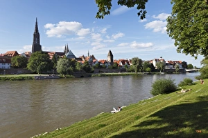View from New Ulm over the Danube to Ulm with Ulmer Muenster cathedral, Schwaben, Bavaria View from New Ulm over the Danube to Ulm with Ulmer Muenster cathedral, Schwaben, Bavaria