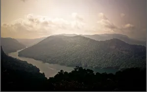 <b class=qtipBold><figcaption>Western Ghats of India</figcaption></b> Western Ghats of India