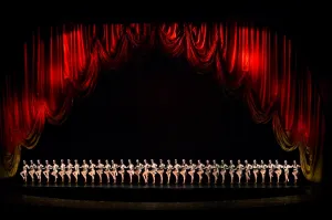 Us-Entertainment-Rockettes Us-Entertainment-Rockettes
