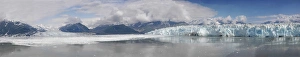 Overview of Disenchantment Bay and the Hubbard Glacier Overview of Disenchantment Bay and the Hubbard Glacier
